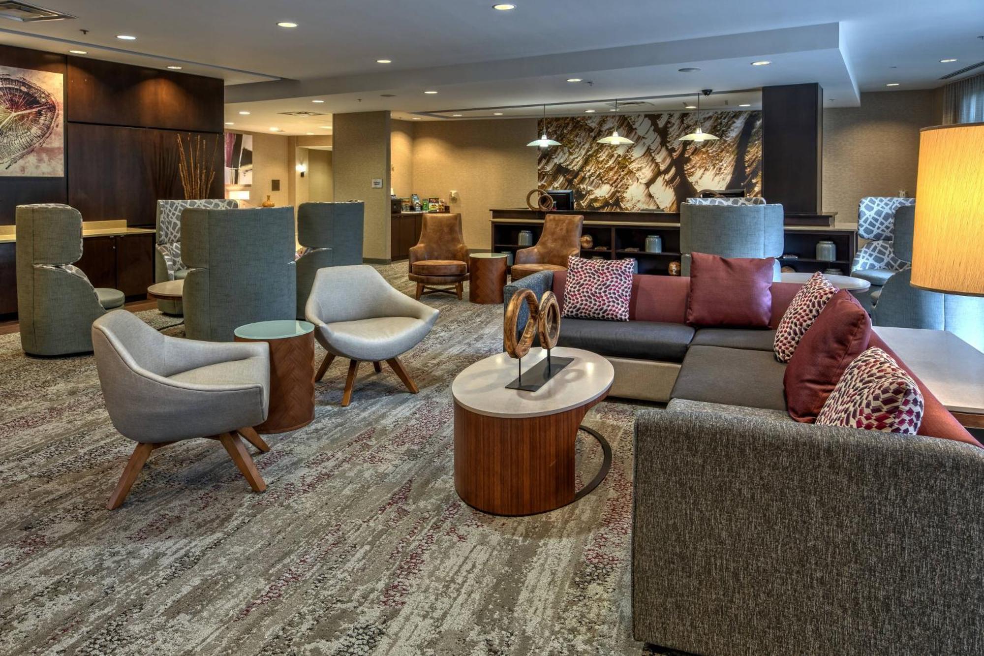 Courtyard Newport News Airport Hotel Exterior foto