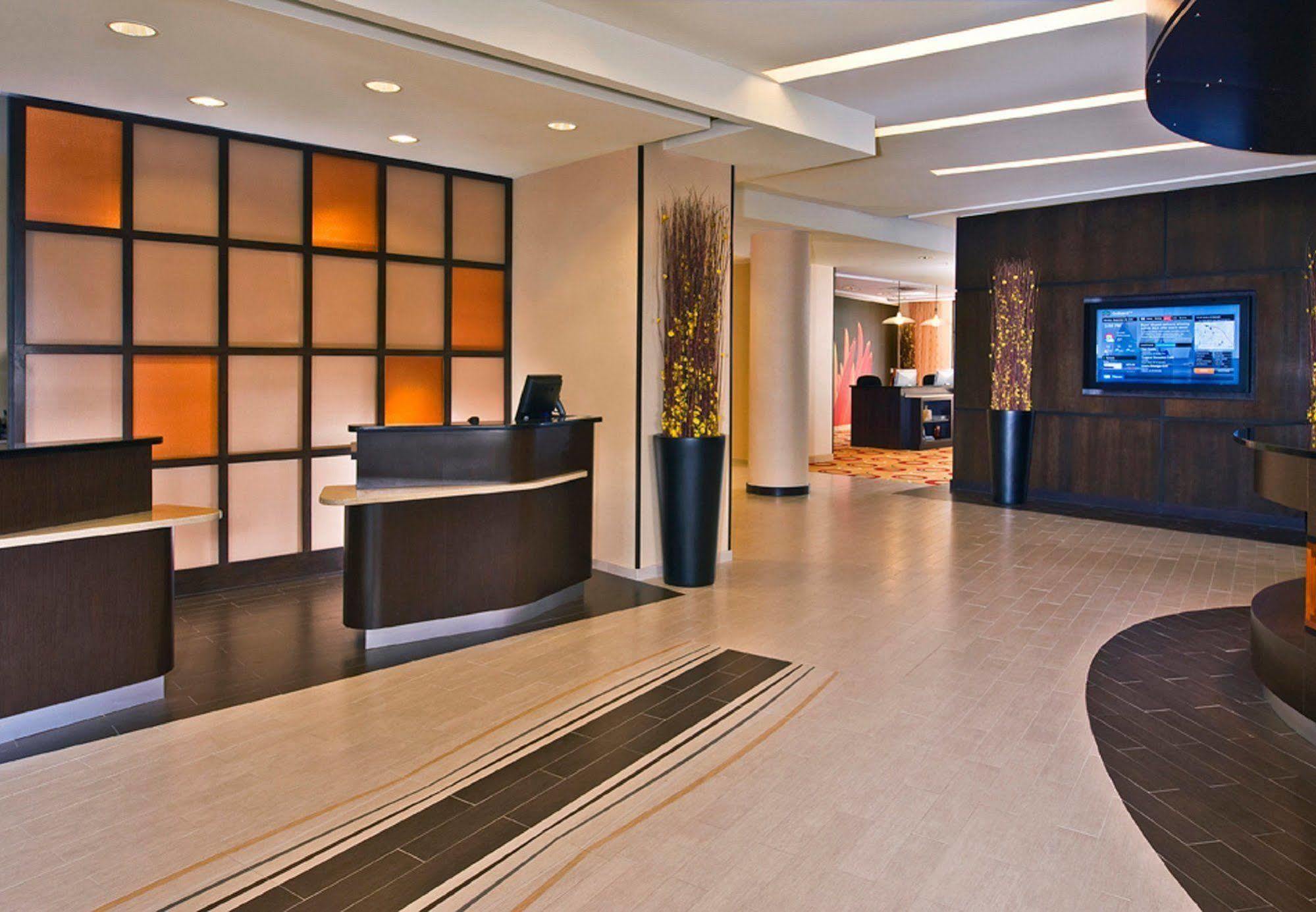 Courtyard Newport News Airport Hotel Exterior foto