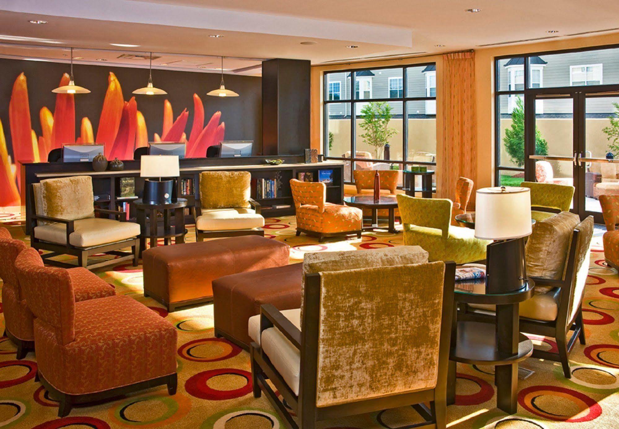 Courtyard Newport News Airport Hotel Exterior foto